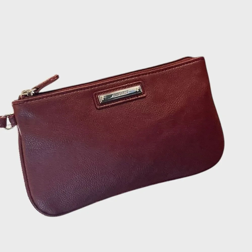 Nine West Brown Faux Leather Zip Wristlet Clutch Wallet Pouch 9.5”